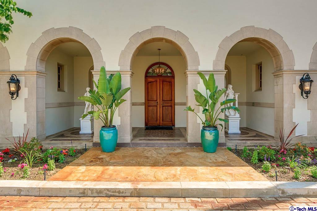 1199 Chateau Road Pasadena, CA 91105 - Photo 5 of 34 a view of building with garden