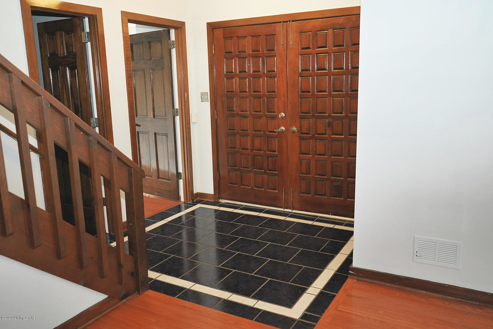 313 Blue Ridge Road Louisville, KY 40223 - Photo 4 of 41 Front Door