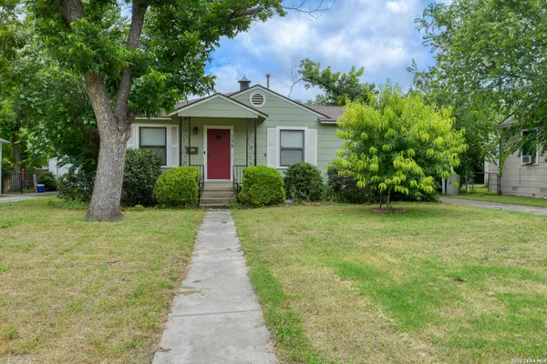 $2,250 | 234 Irvington Drive, San Antonio, TX 78209