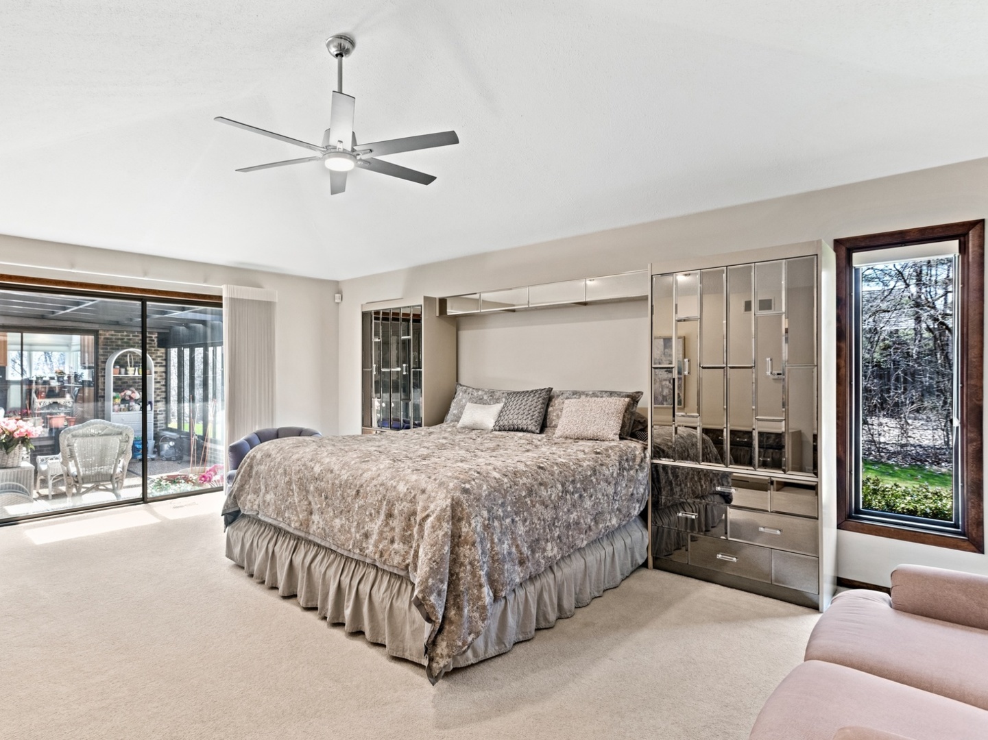 470 East Westleigh Road Lake Forest, IL 60045 - Photo 13 of 28 a bedroom with a bed and large window
