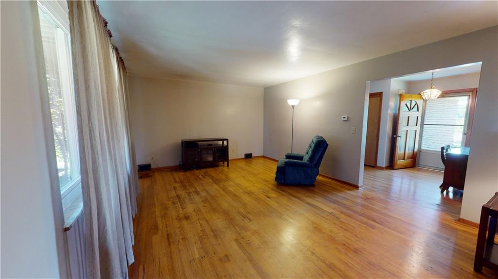 423 Unity Trestle Road Pittsburgh, PA 15239 - Photo 8 of 16