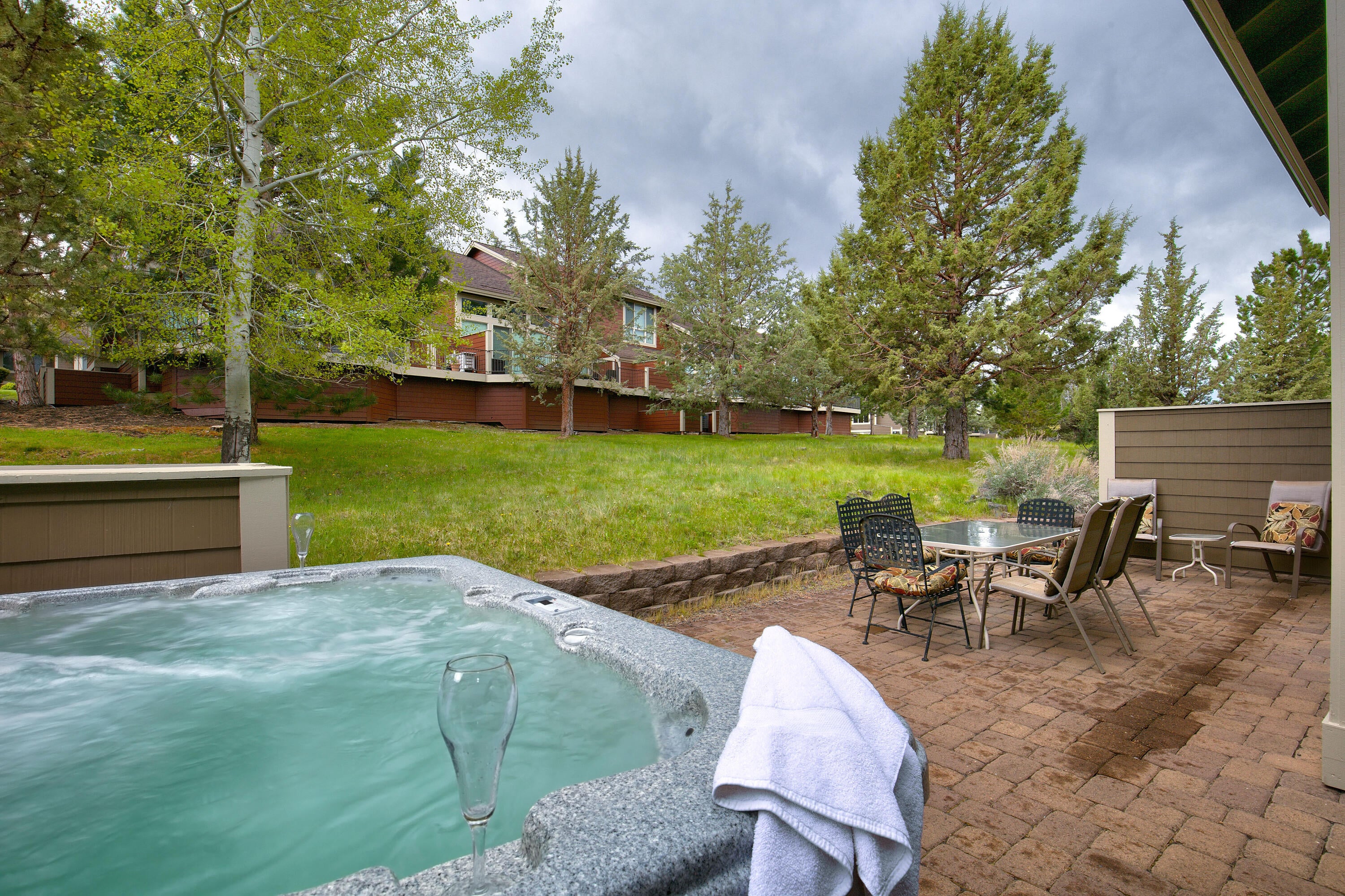 1417 Highland View Loop Redmond, OR 97756 - Photo 16 of 18 16