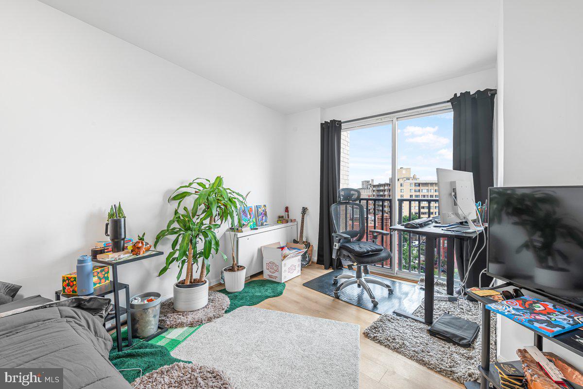 1239 Vermont Avenue Northwest, Unit 902 Washington, DC 20005 - Photo 13 of 26