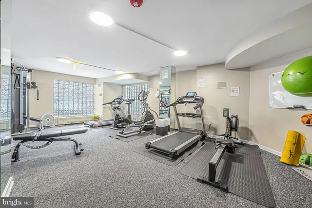 $3,000 | 1239 Vermont Avenue Northwest, Unit 902, Washington, DC 20005