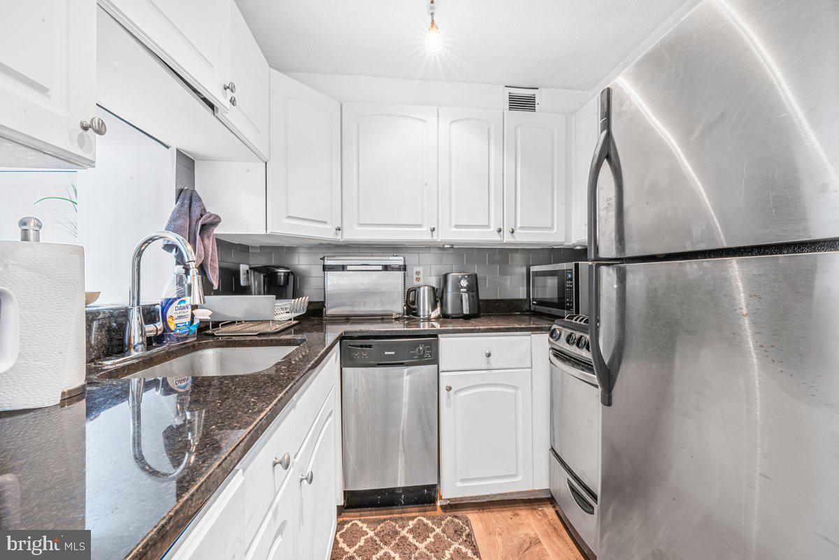 1239 Vermont Avenue Northwest, Unit 902 Washington, DC 20005 - Photo 10 of 26