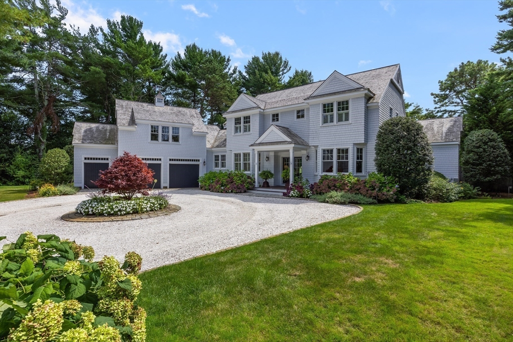 228 Dun Robin Road, Unit 228 Mashpee, MA 02649 - Photo 2 of 42 Gallery Image 2