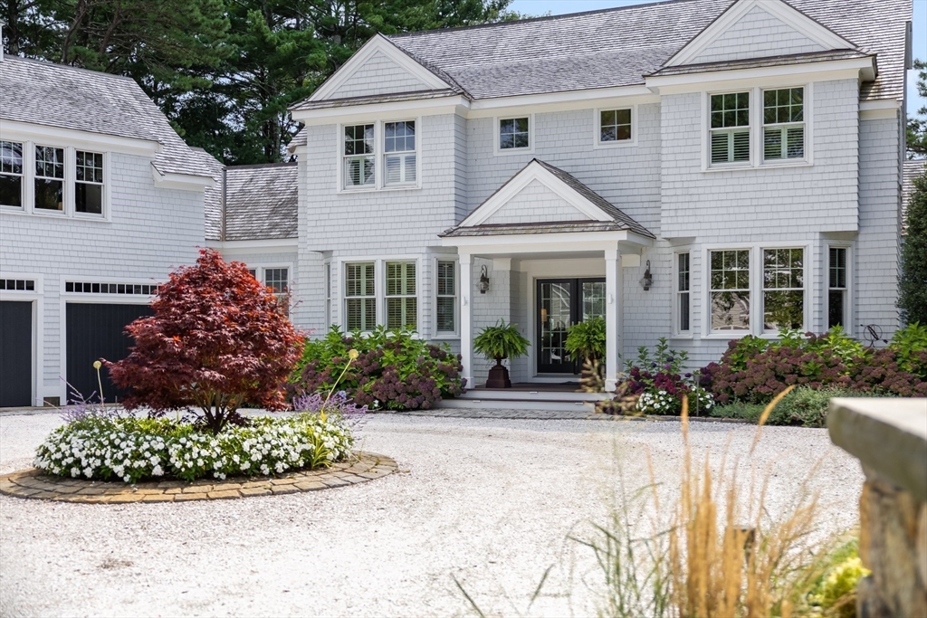 228 Dun Robin Road, Unit 228 Mashpee, MA 02649 - Photo 4 of 42 Gallery Image 4