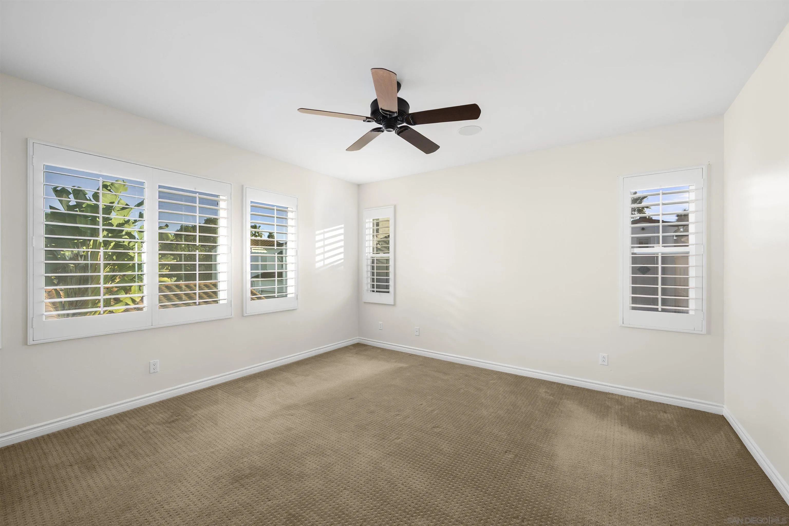 2873 West Bainbridge Road San Diego, CA 92106 - Photo 28 of 54 a view of an empty room with a window