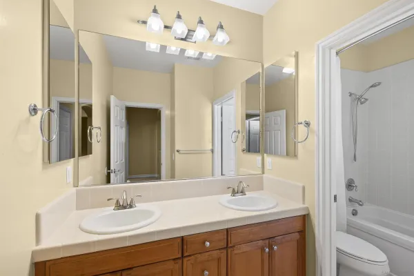 $8,200 | 2873 West Bainbridge Road, San Diego, CA 92106