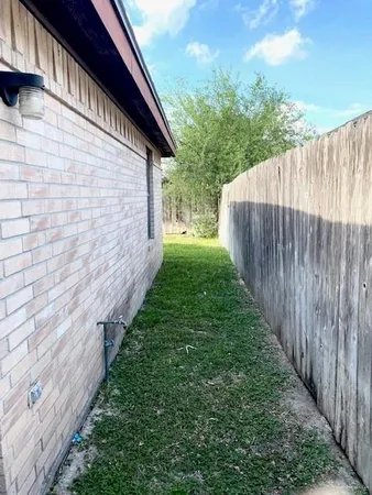 $900 | 1223 West Carmen Avenue, Unit 3, Edinburg, TX 78541