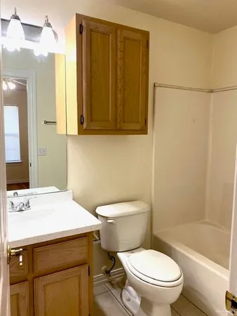 $900 | 1223 West Carmen Avenue, Unit 3, Edinburg, TX 78541