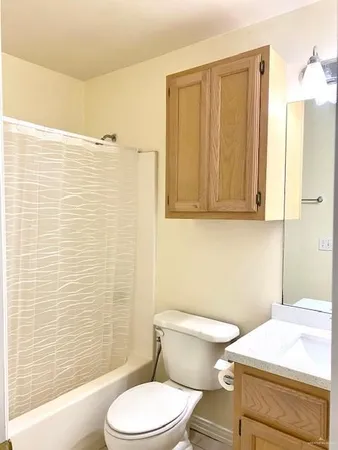 $900 | 1223 West Carmen Avenue, Unit 3, Edinburg, TX 78541