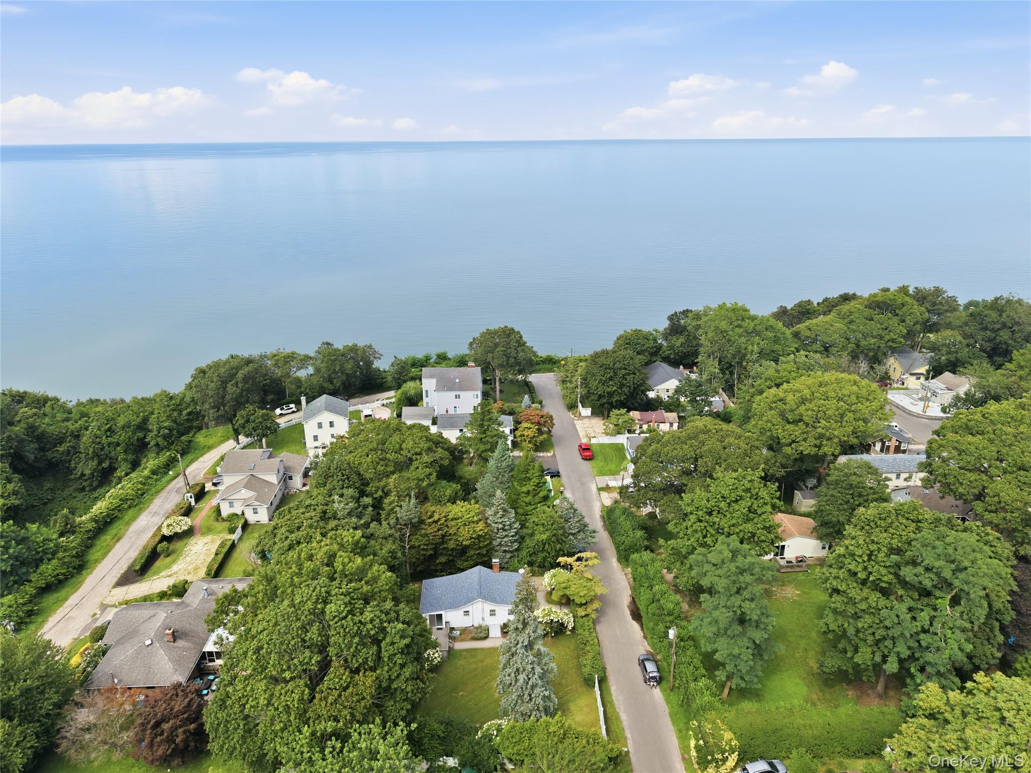 76 Queen Road Rocky Point, NY 11778 - Photo 25 of 29 Gallery Image 25