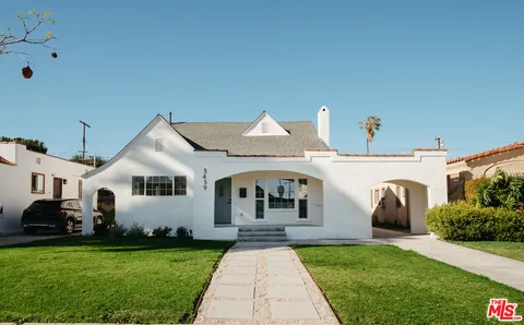 $949,995 | 3439 West 59th Place, Los Angeles, CA 90043