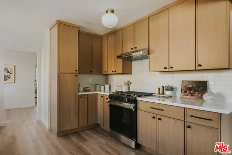 $949,995 | 3439 West 59th Place, Los Angeles, CA 90043