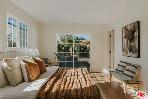 $949,995 | 3439 West 59th Place, Los Angeles, CA 90043