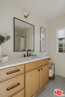 $949,995 | 3439 West 59th Place, Los Angeles, CA 90043