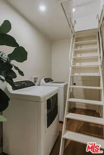 $949,995 | 3439 West 59th Place, Los Angeles, CA 90043