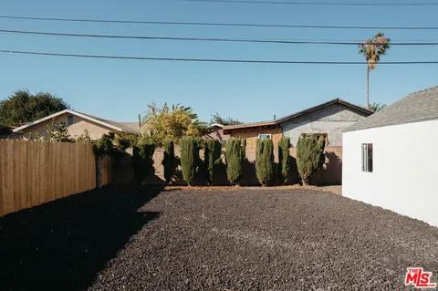 $949,995 | 3439 West 59th Place, Los Angeles, CA 90043