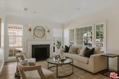 $949,995 | 3439 West 59th Place, Los Angeles, CA 90043