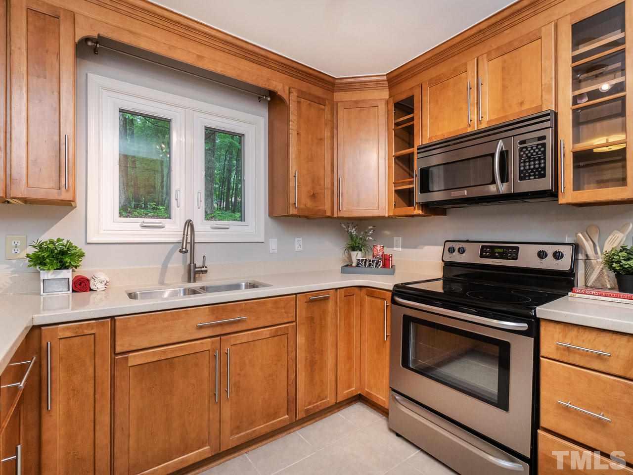 5412 Sylvan Lane Raleigh, NC 27613 - Photo 11 of 30