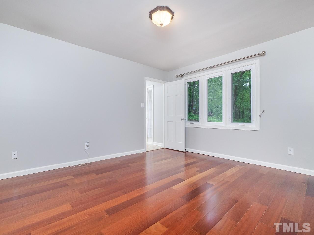 5412 Sylvan Lane Raleigh, NC 27613 - Photo 4 of 30
