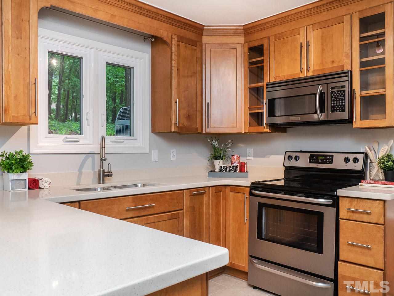 5412 Sylvan Lane Raleigh, NC 27613 - Photo 10 of 30