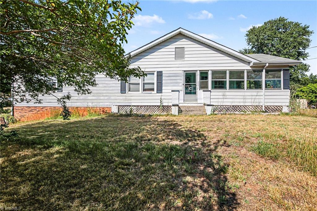 305 Walkertown Guthrie Road Winston-Salem, NC 27101 - Photo 17 of 31
