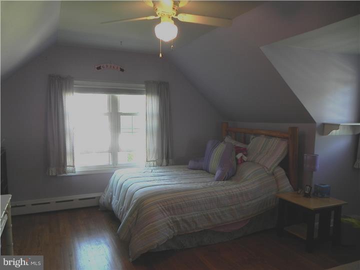 112 Old Point Road Wilmington, DE 19803 - Photo 12 of 20 Bedroom 2