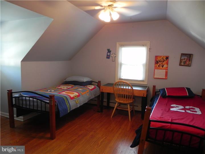 112 Old Point Road Wilmington, DE 19803 - Photo 13 of 20 Bedroom 3