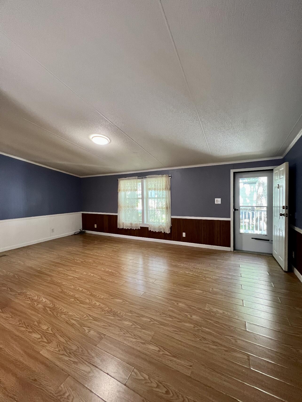 714 Alfred Road, Unit 38 Arundel, ME 04046 - Photo 5 of 22 3CA10FBF-A1D9-4D00-BEC2-E7C4FB7AAE5A
