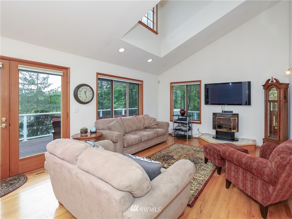 22932 Scotty Road Granite Falls, WA 98252 - Photo 5 of 39 Gallery Image 5