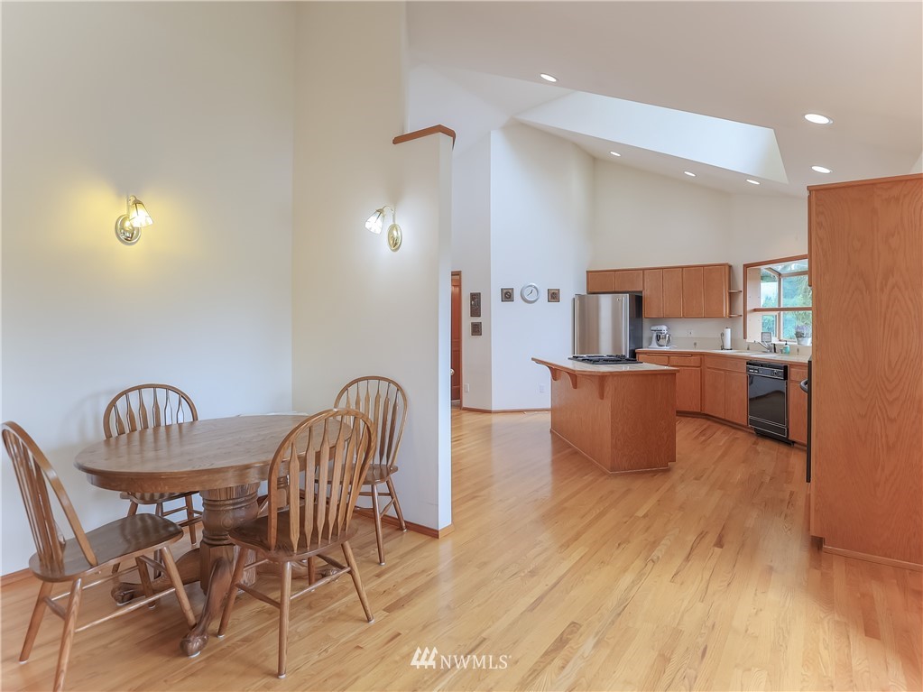 22932 Scotty Road Granite Falls, WA 98252 - Photo 8 of 39 Gallery Image 8