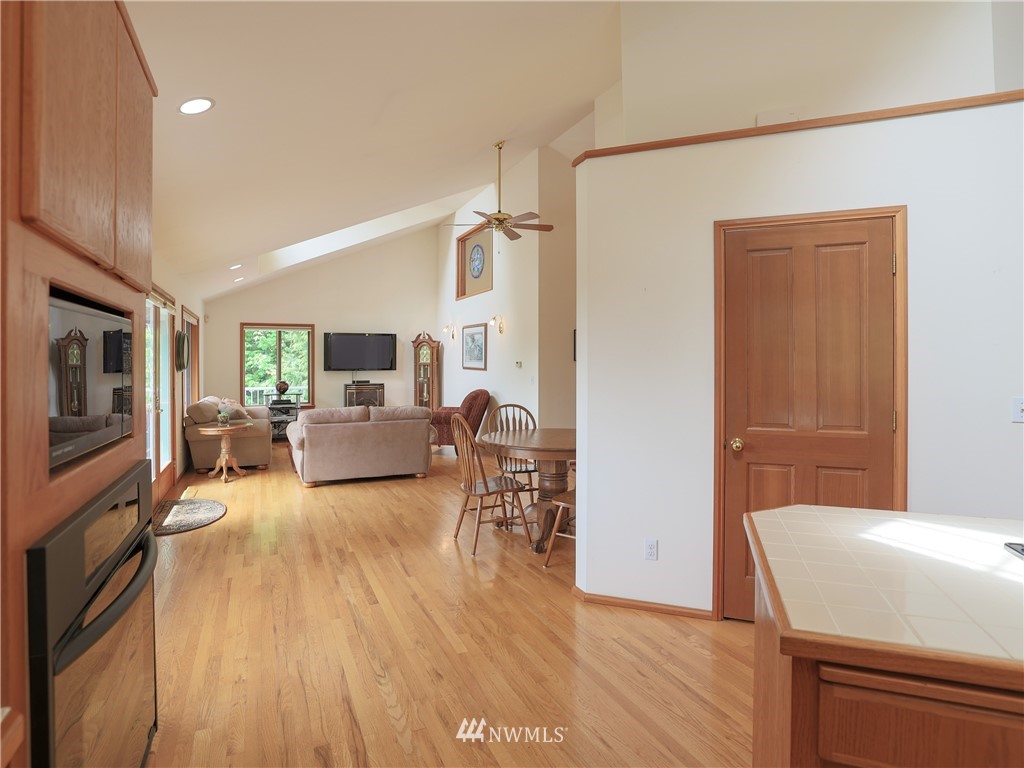 22932 Scotty Road Granite Falls, WA 98252 - Photo 9 of 39 Gallery Image 9