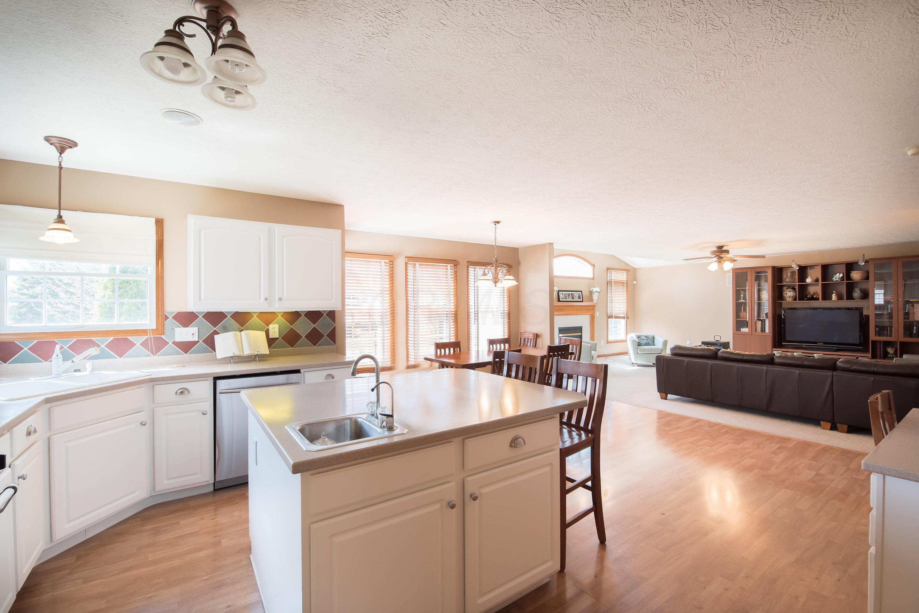 4147 Leppert Road Hilliard, OH 43026 - Photo 6 of 19 Gallery Image 6