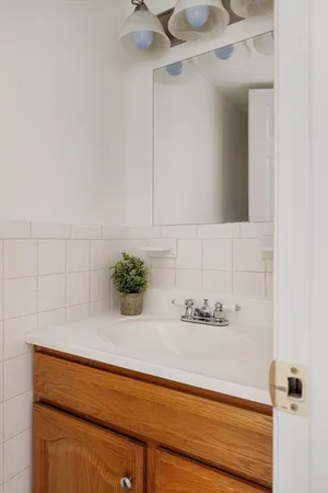 $408,000 | 993 Massachusetts Avenue, Unit 203, Arlington, MA 02476