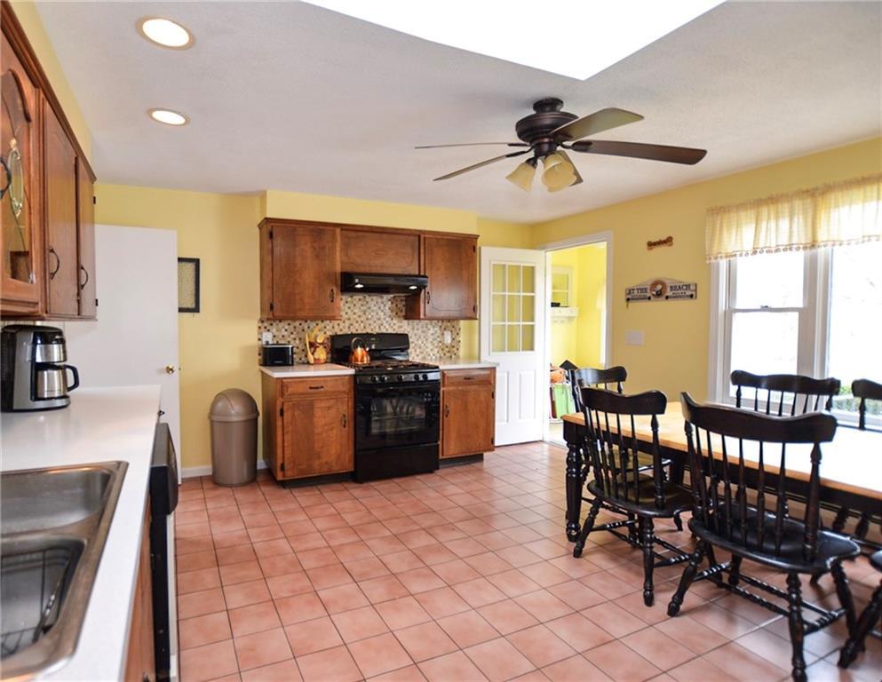 24 Mills Road Kennebunkport, ME 04046 - Photo 5 of 28 Photo