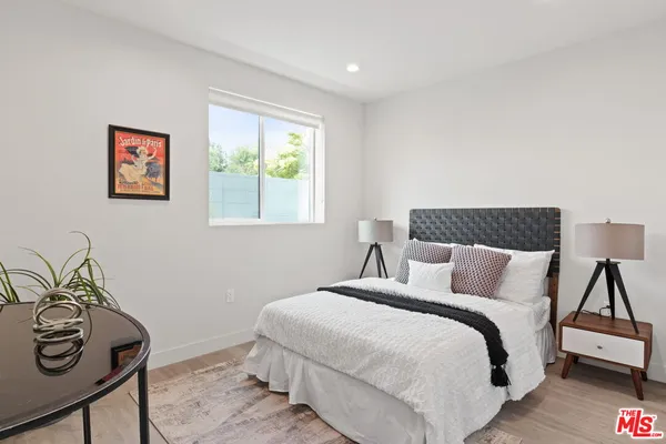 $2,850 | 132 Rosemont Avenue, Unit 101, Los Angeles, CA 90026
