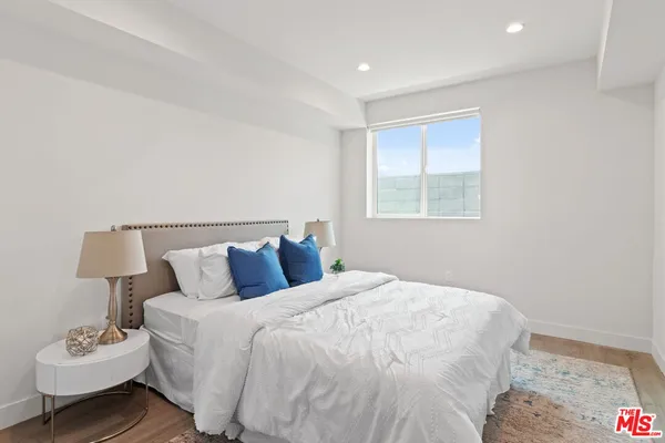 $2,850 | 132 Rosemont Avenue, Unit 101, Los Angeles, CA 90026