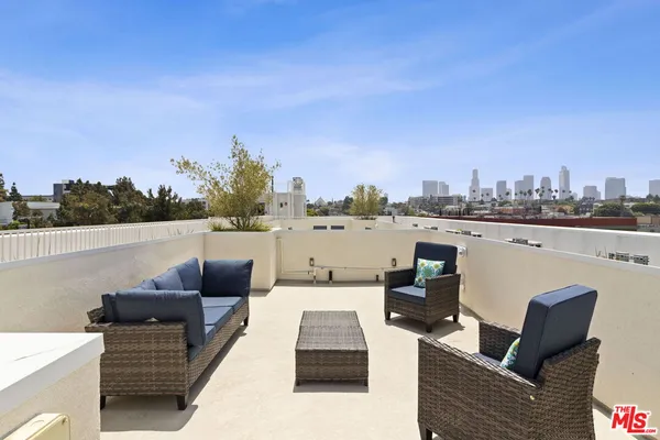 $2,850 | 132 Rosemont Avenue, Unit 101, Los Angeles, CA 90026