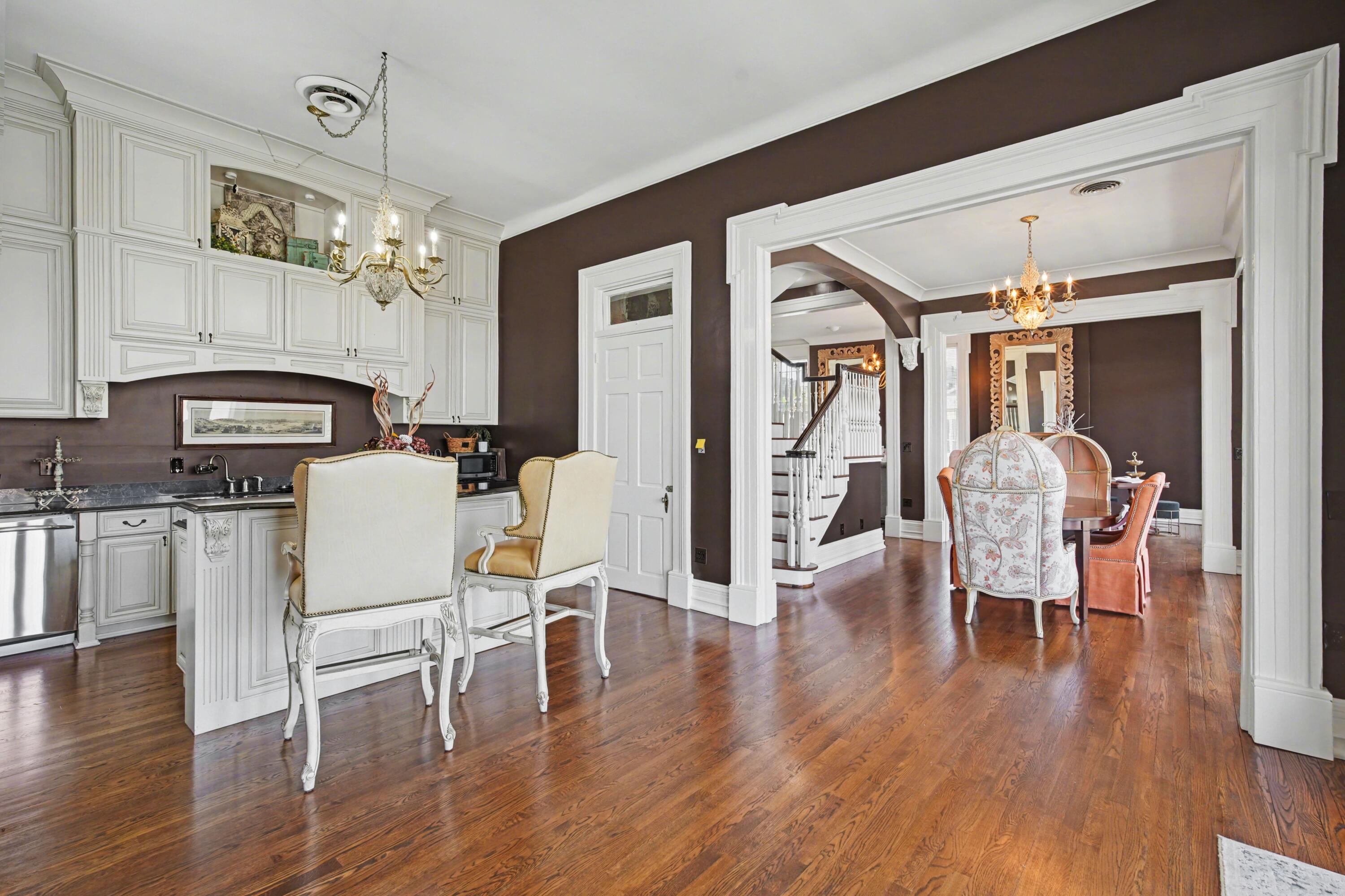 403 Riverside Drive Covington, KY 41011 - Photo 10 of 41