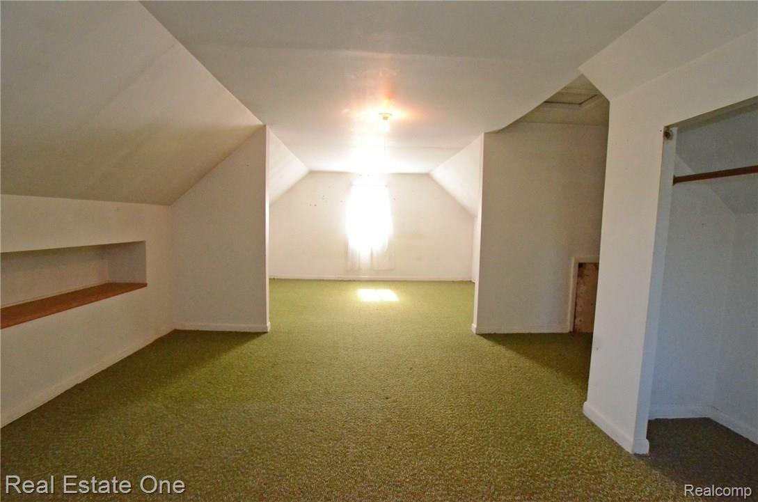 3851 Dearborn Avenue Rochester, MI 48309 - Photo 8 of 12 Upstairs - Main Room.jpg