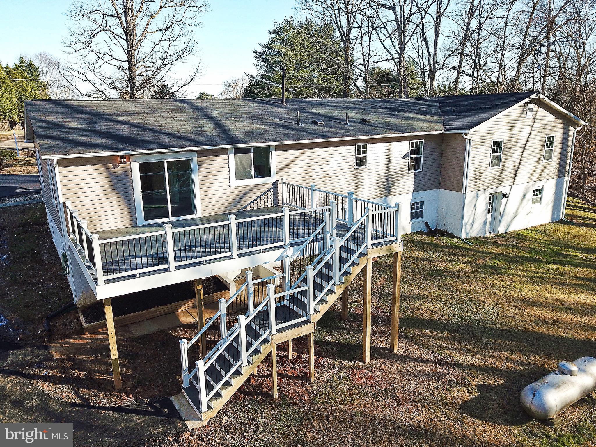8716 Lees Ridge Road Warrenton, VA 20186 - Photo 9 of 50 Gallery Image 9