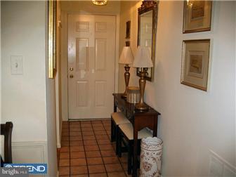 300 Valley Stream Lane Wayne, PA 19087 - Photo 5 of 12