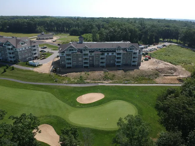 $617,499 | 1 Longview Drive, Unit 104, Atkinson, NH 03811