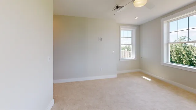 $617,499 | 1 Longview Drive, Unit 104, Atkinson, NH 03811