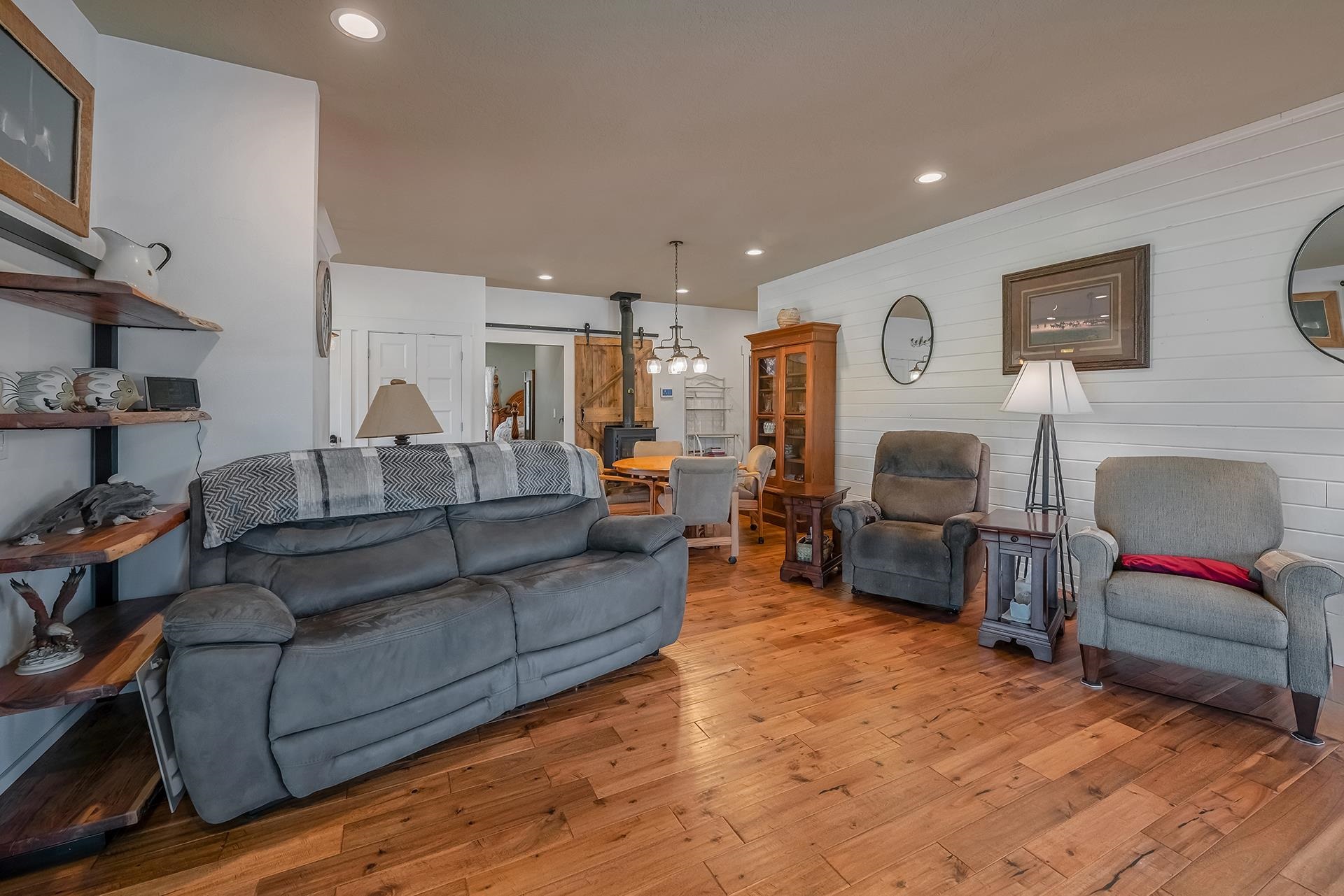 11902 East Thorpe Road Spokane, WA 99206 - Photo 2 of 36