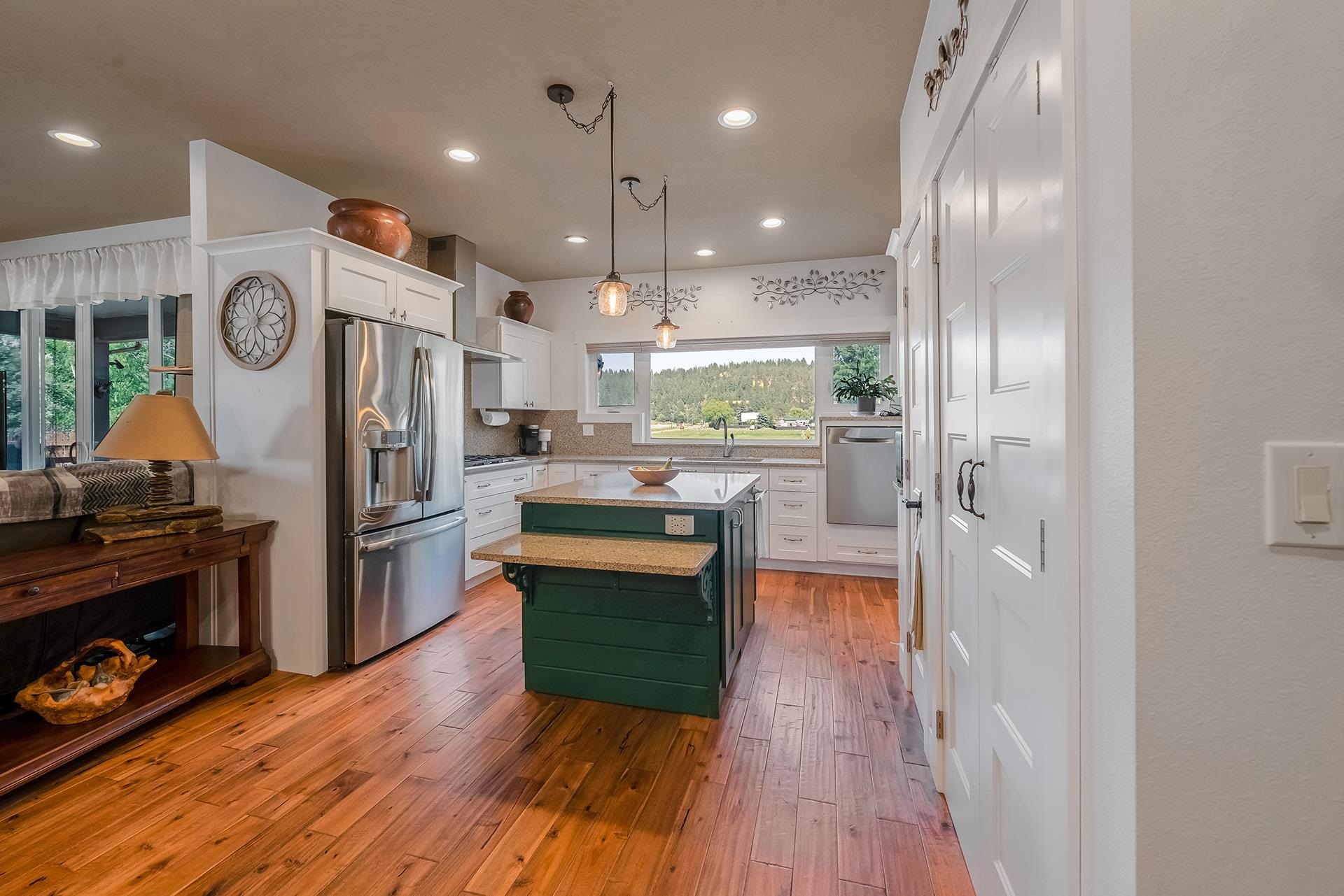 11902 East Thorpe Road Spokane, WA 99206 - Photo 6 of 36