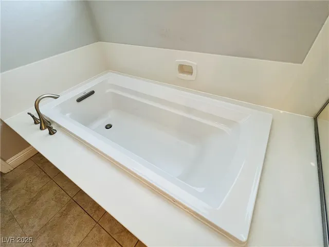 $3,395 | 294 Caddy Drop Lane, Las Vegas, NV 89148