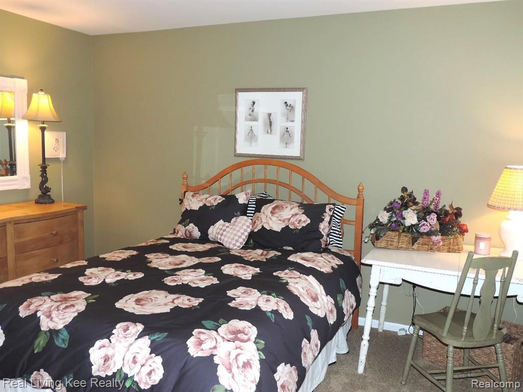 980 Golfview Court Rochester Hills, MI 48307 - Photo 31 of 43